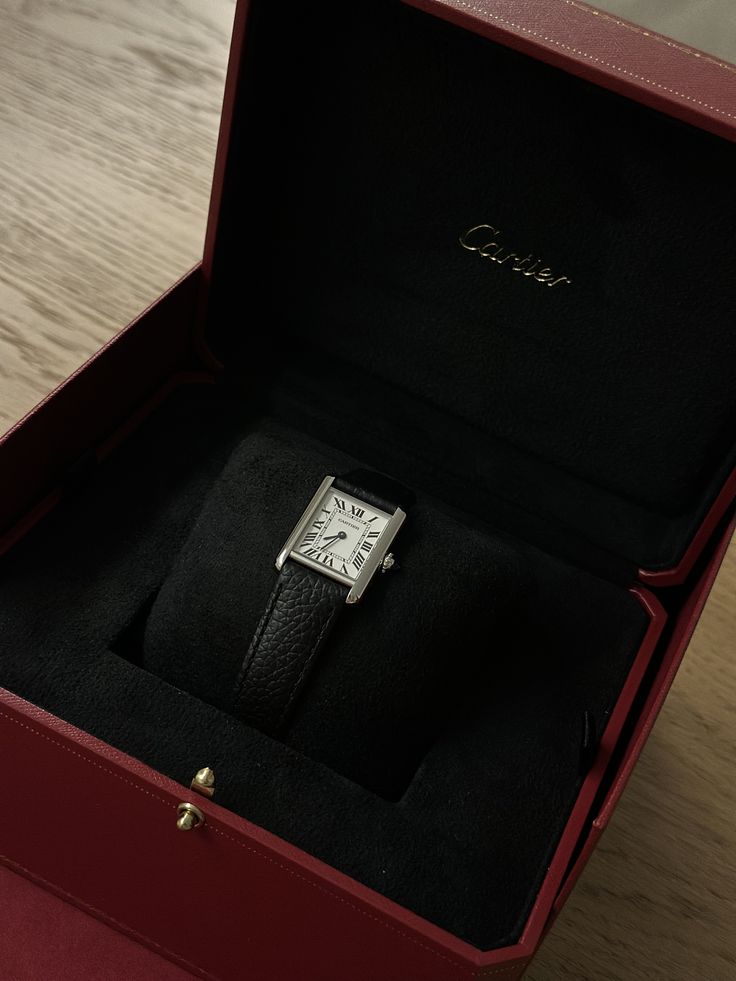 Cartier Tank Mastercopy Watch